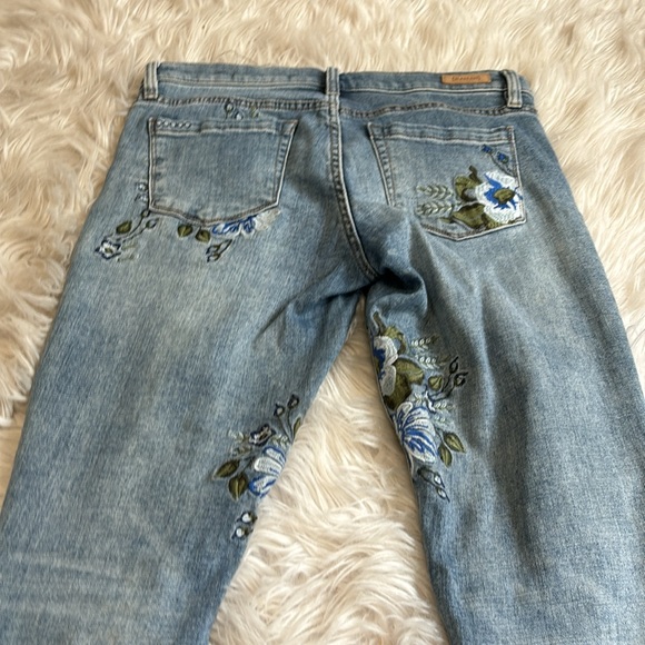 Blank NYC Floral Jeans - Picture 10 of 12